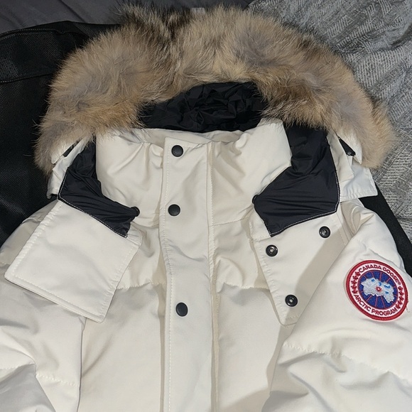 Mens Canada Goose Jacket - Picture 1 of 11
